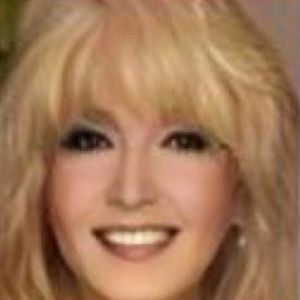 Meet your Posher, Shelly